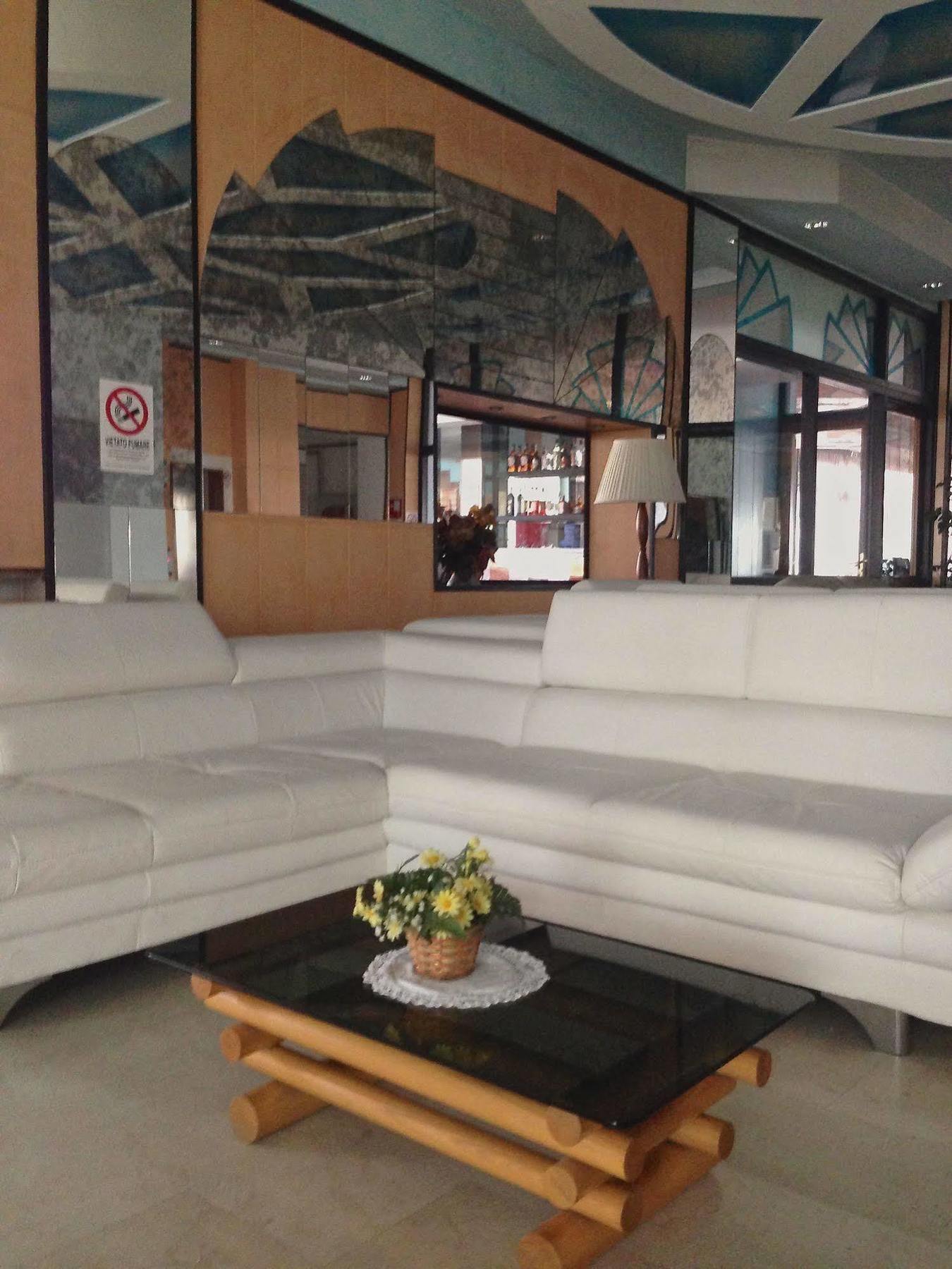Hotel Carlton Beach Rimini Exterior foto